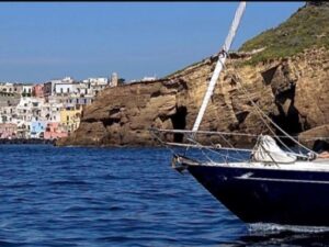 In barca a Ponza e Palmarola imbarcazione Nelson 48 Oceanica dal 18/06 al 20/06